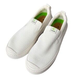 Cariuma Women's White Slip-On Shoes
